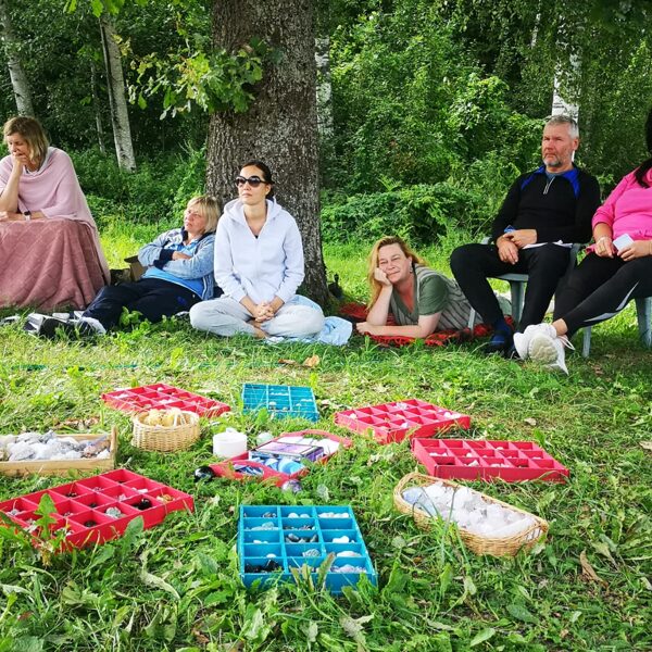 Kristālu prakse ar "Lienes māju"