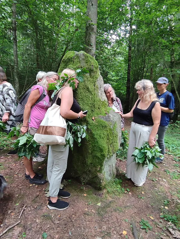 Klausāmies senās dziesmas, kas glabātas gadu simtiem