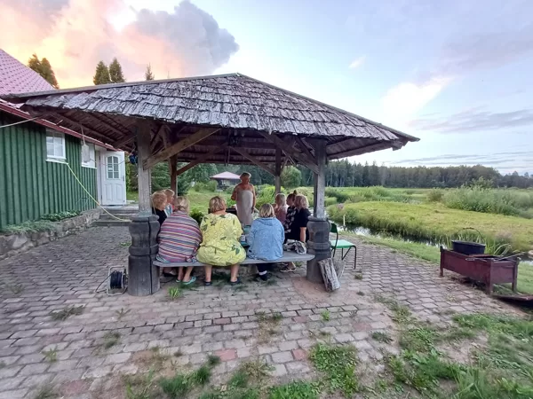 Pirts zinībās ievadīja JLDz Bērzu kursa absolvente Dace Ločmele